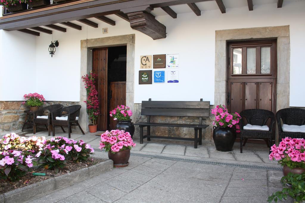 La Casona De Benito Guest House Cudillero Ruang foto